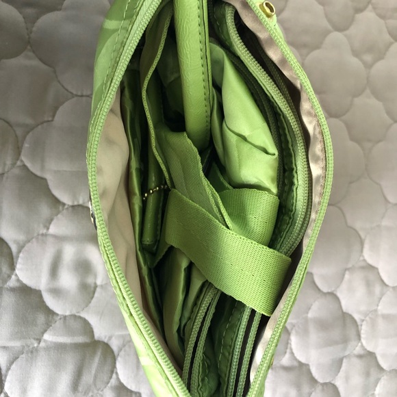 Coach F77321 Signature Nylon Medium Packable Weekender Zip Tote Leaf Lime Green - Picture 3 of 3